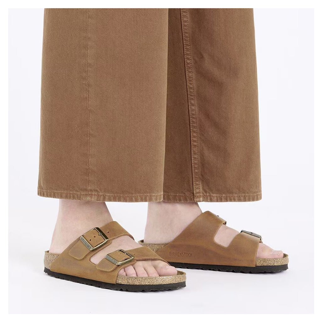 Men's Birkenstock Arizona Sandal - Regular Fit COGNAC OILED LEATHER 1028272 R