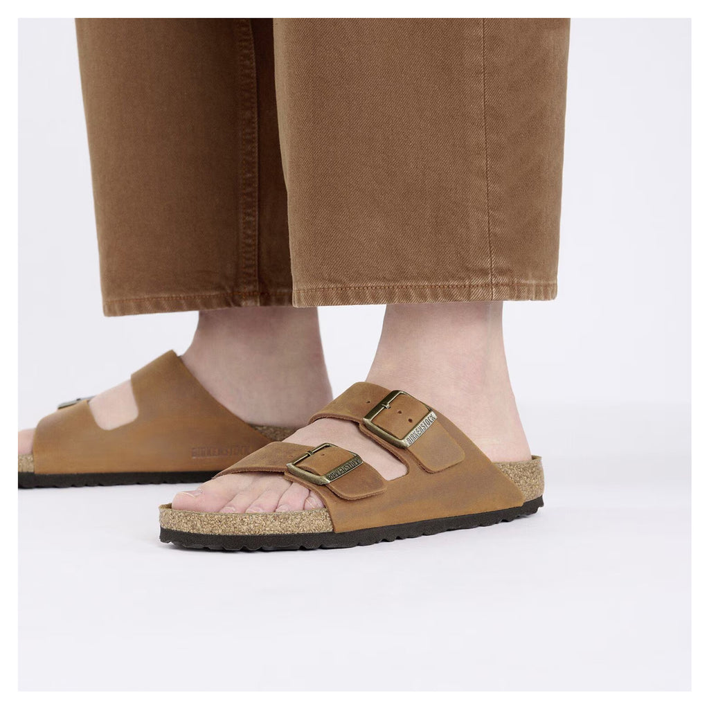 Men's Birkenstock Arizona Sandal - Regular Fit COGNAC OILED LEATHER 1028272 R