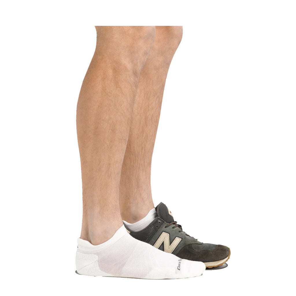 Men's Darn Tough No Show Tab Cushioned Ultra-Lightweight Running Socks WHITE 1039-WHITE