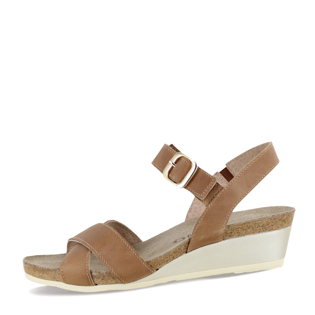 Women's Naot Throne Sandal LATTE 104121-E69