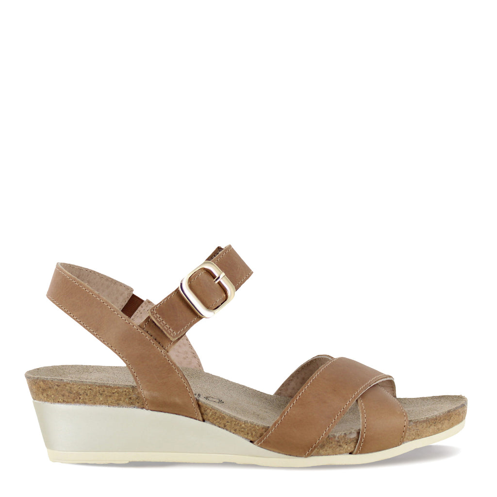 Women's Naot Throne Sandal LATTE 104121-E69