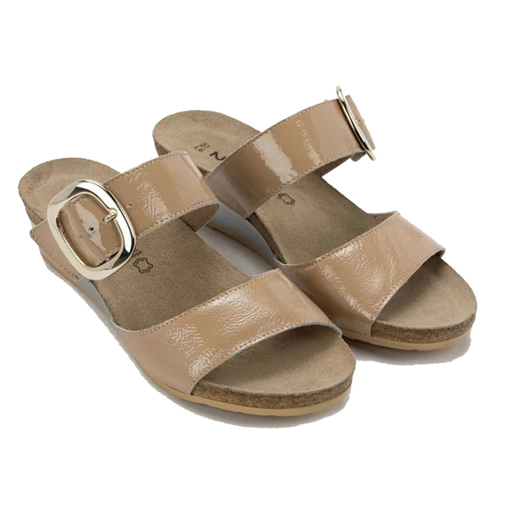 Women's Naot Magic Sandal CAMEL 104123-E14