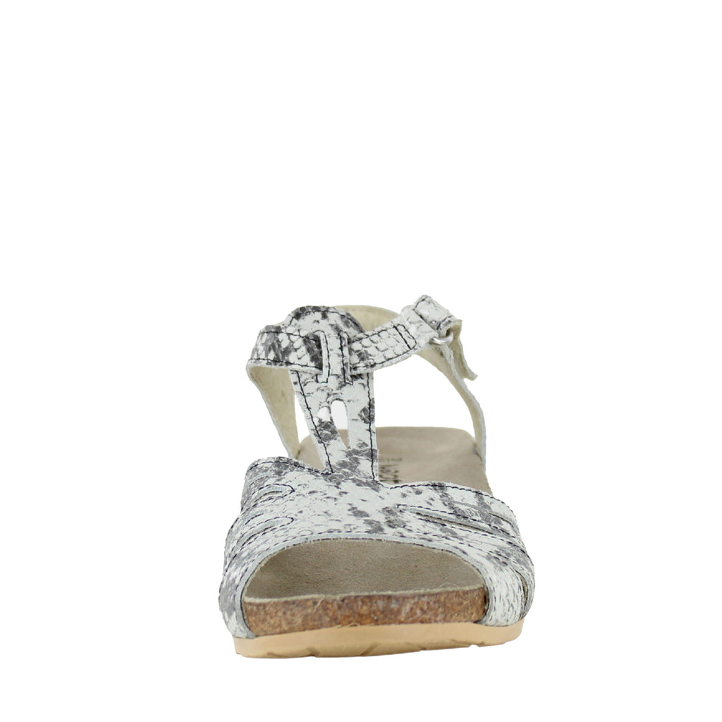 Women's Naot Starlet Sandal BLACK  WHITE 104127-BBE