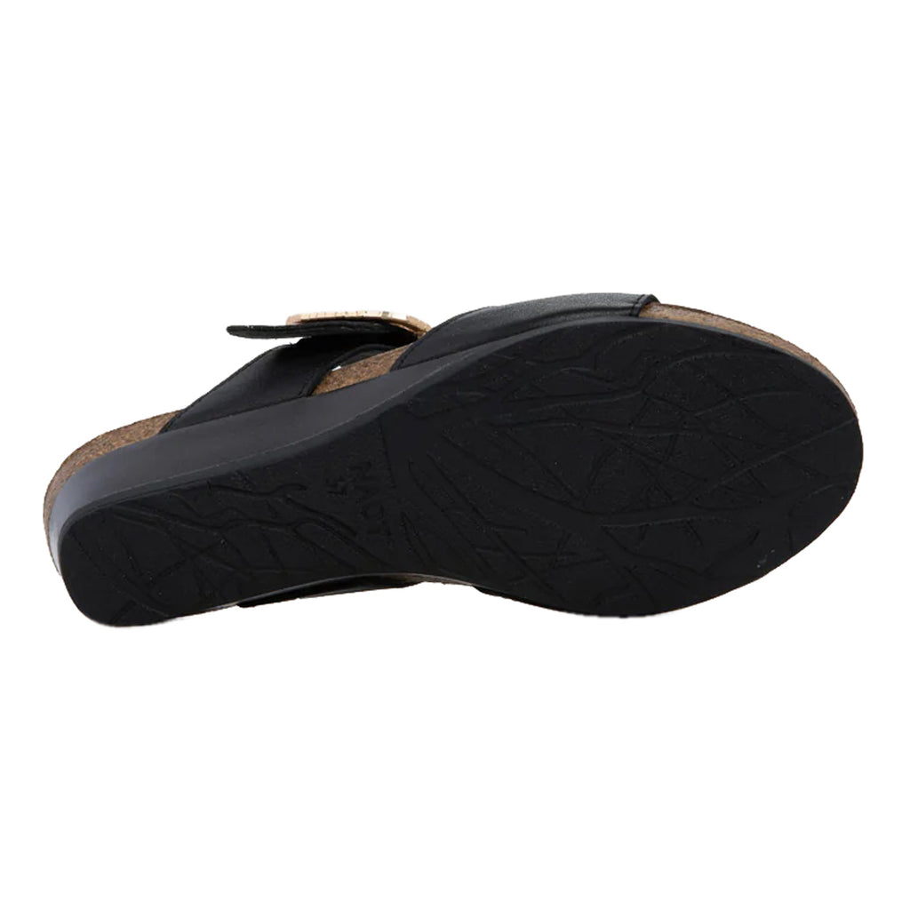 Women's Naot Magic Luxe Sandal BLACK LEATHER 104128-BAF
