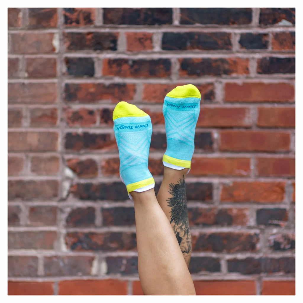 Women's Darn Tough Coolmax No Show Tab Cushioned Ultra-Lightweight Running Socks AQUA 1052-AQUA