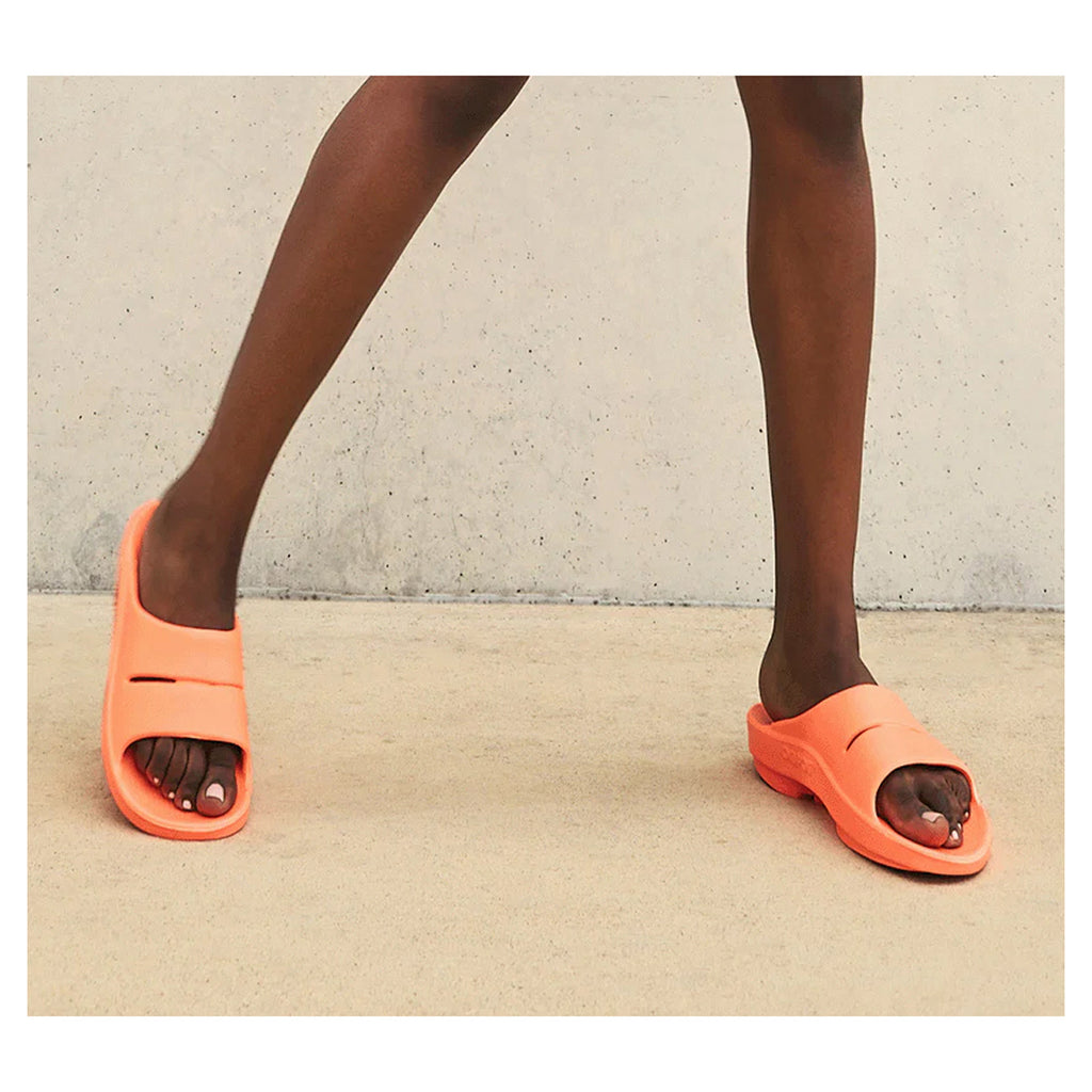 Women's OOfos OOahh Slide Sandal SUNBURST 1100-SUNBURST