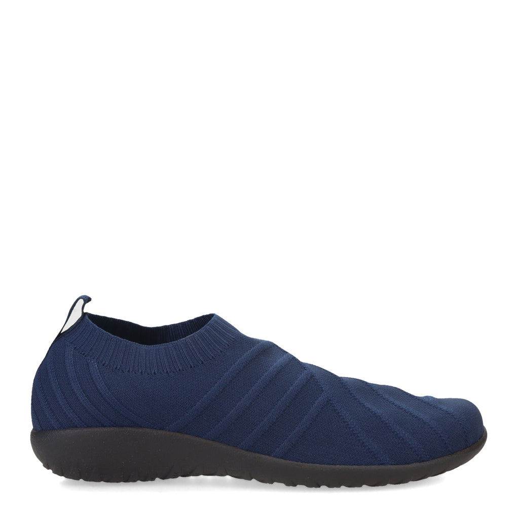 Women's Naot Okahu Slip-On NAVY 11193-98D