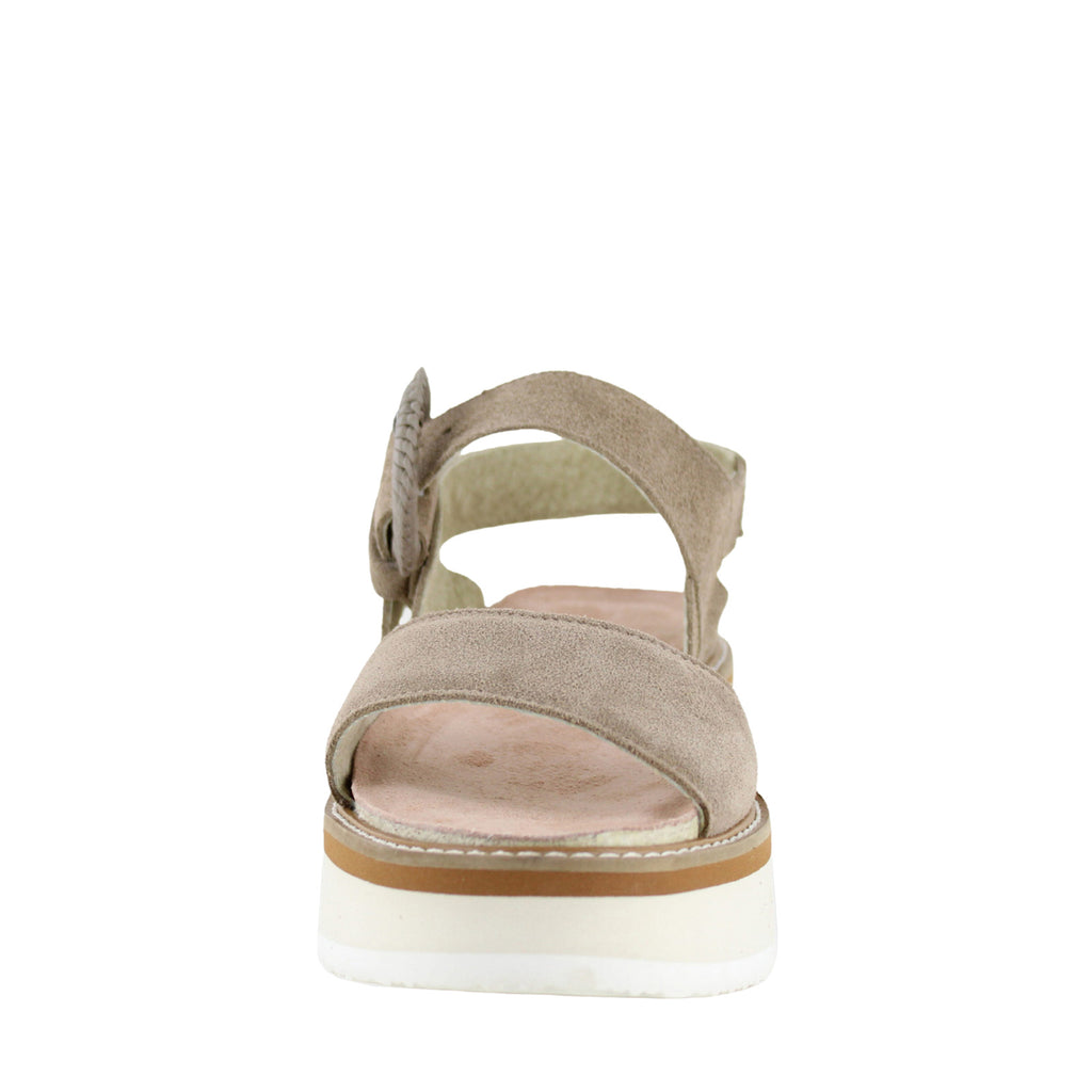 Women's Naot Crepe Sandal ALMOND 124100-EE1