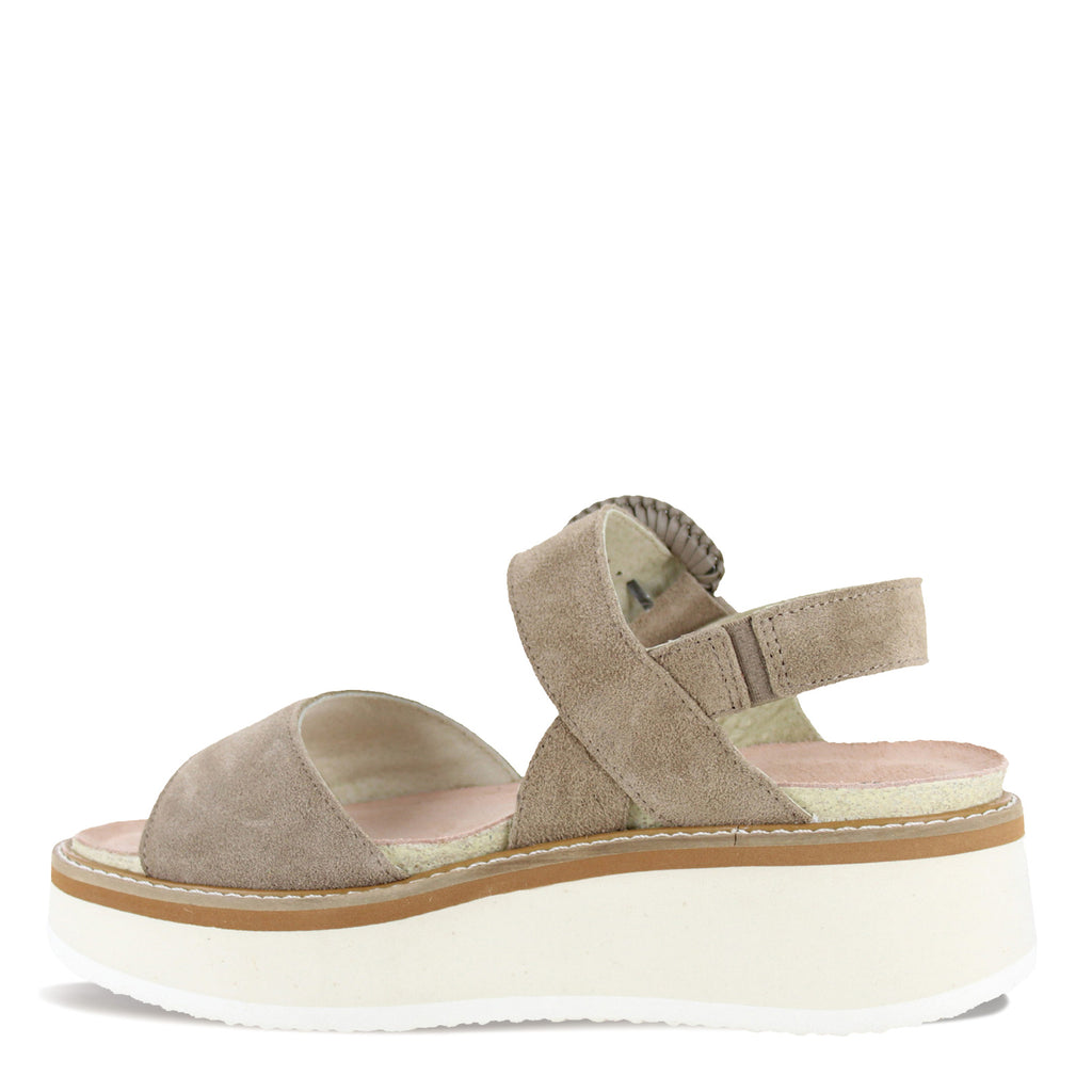 Women's Naot Crepe Sandal ALMOND 124100-EE1