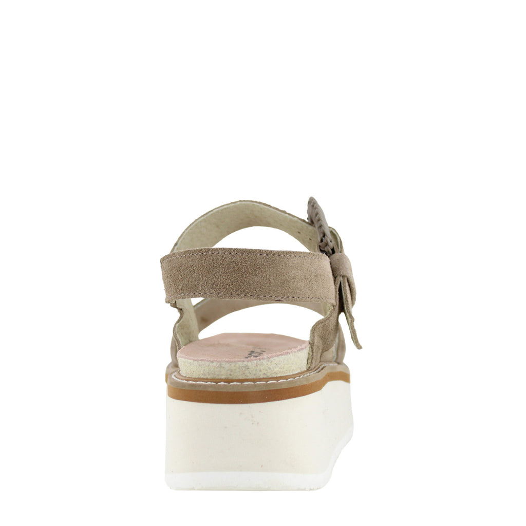 Women's Naot Crepe Sandal ALMOND 124100-EE1