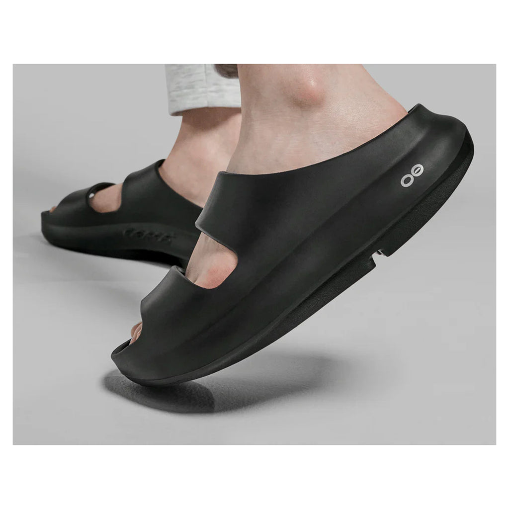 Women's OOfos OOyea Sandal BLACK 1700-BLACK