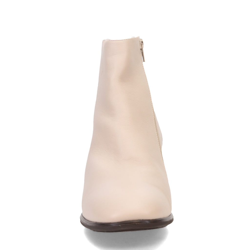 Women's Naot Goodie Boot IVORY 17497-HAP