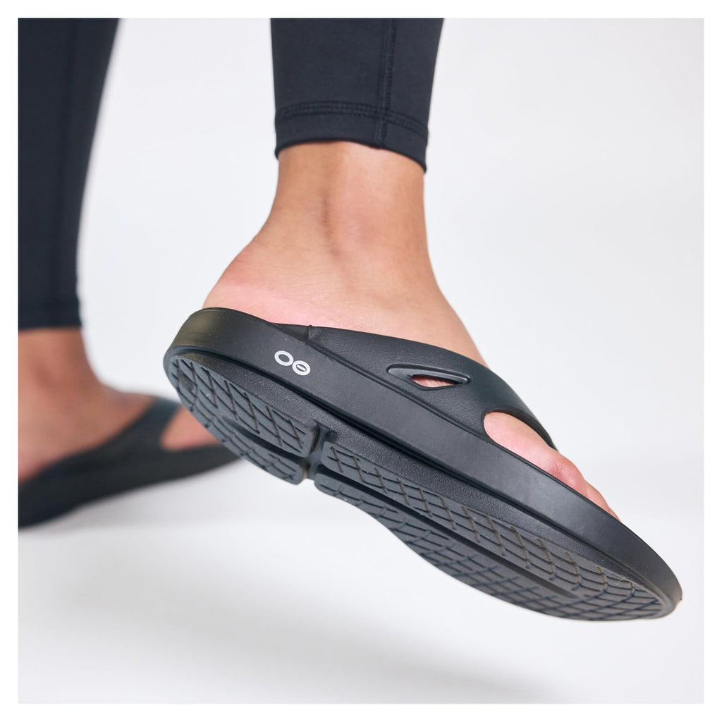 Unisex OOfos OOriginal PLUS Sandal BLACK 2000-BLACK