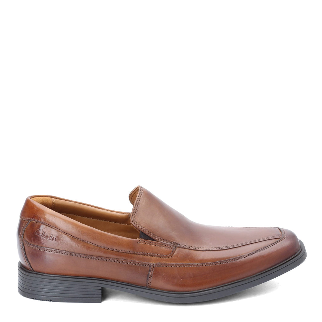 Men's Clarks Tilden Free Loafer DARK TAN LEATHER 26130098
