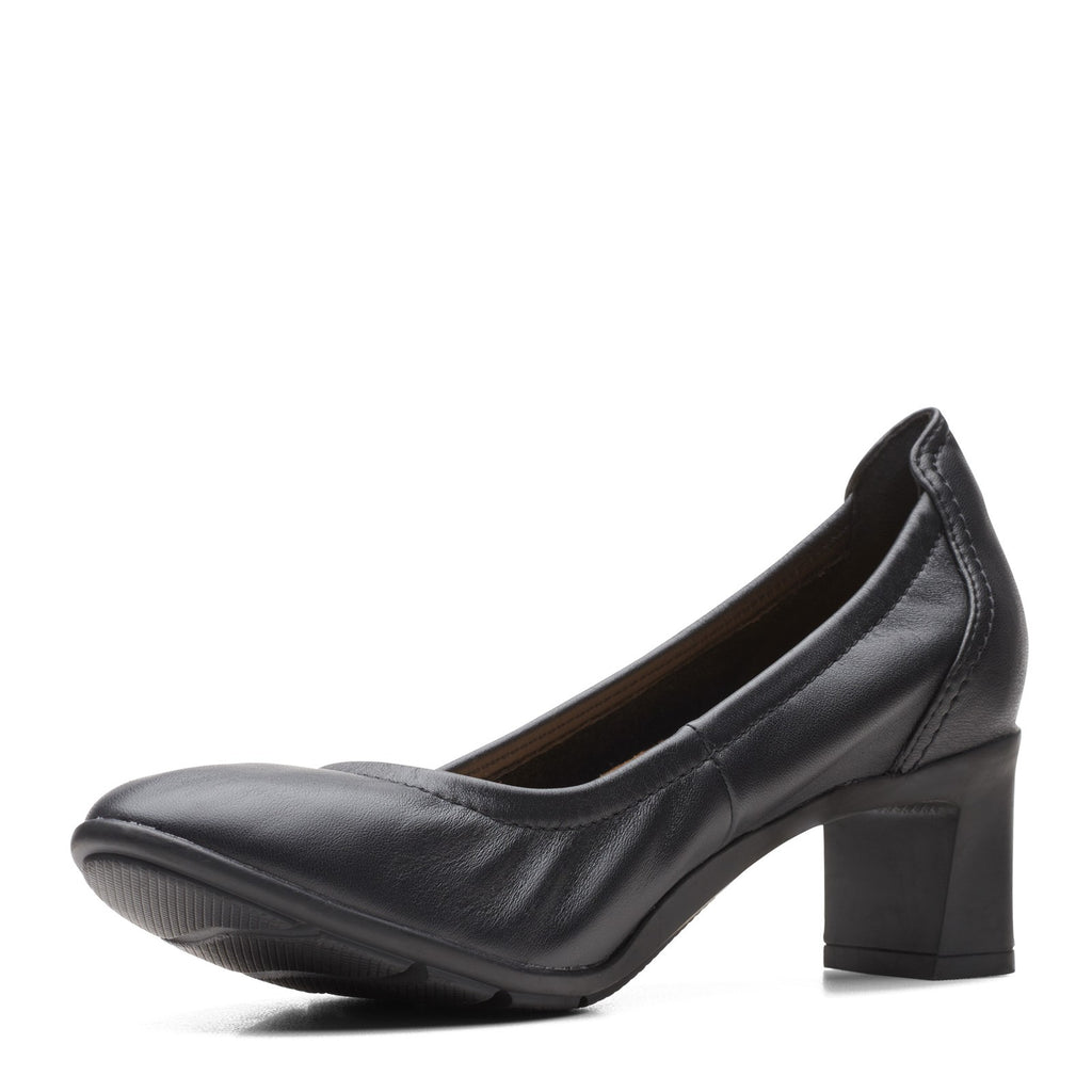Women's Clarks Nelley Pearl Pump BLACK 26165307