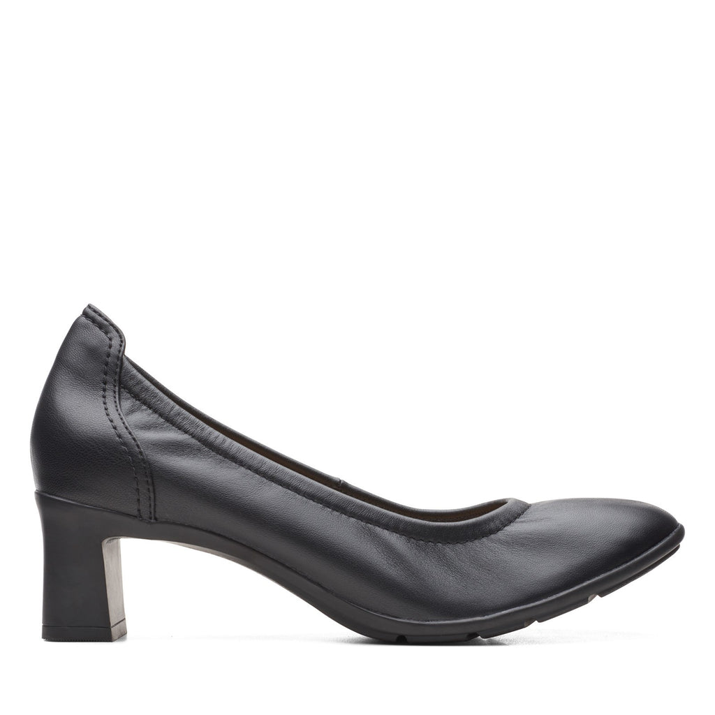 Women's Clarks Nelley Pearl Pump BLACK 26165307