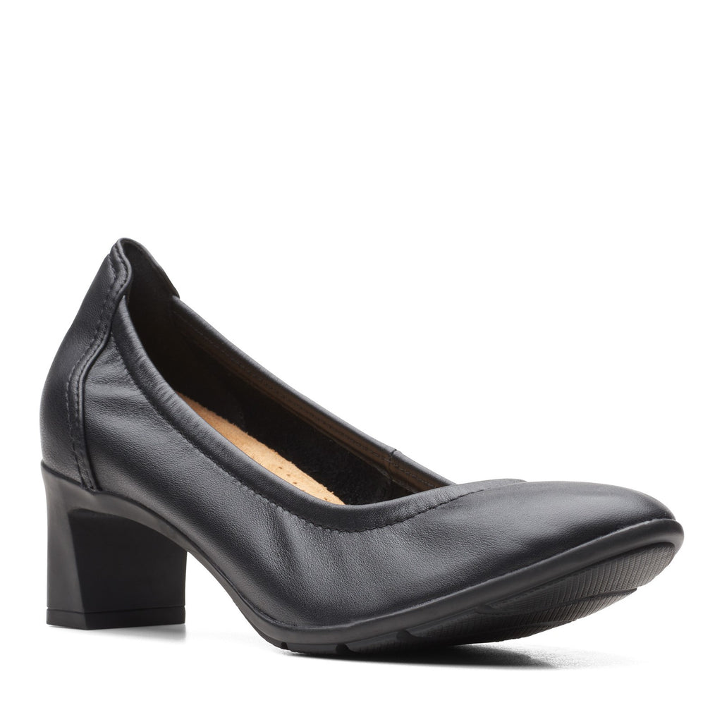 Women's Clarks Nelley Pearl Pump BLACK 26165307