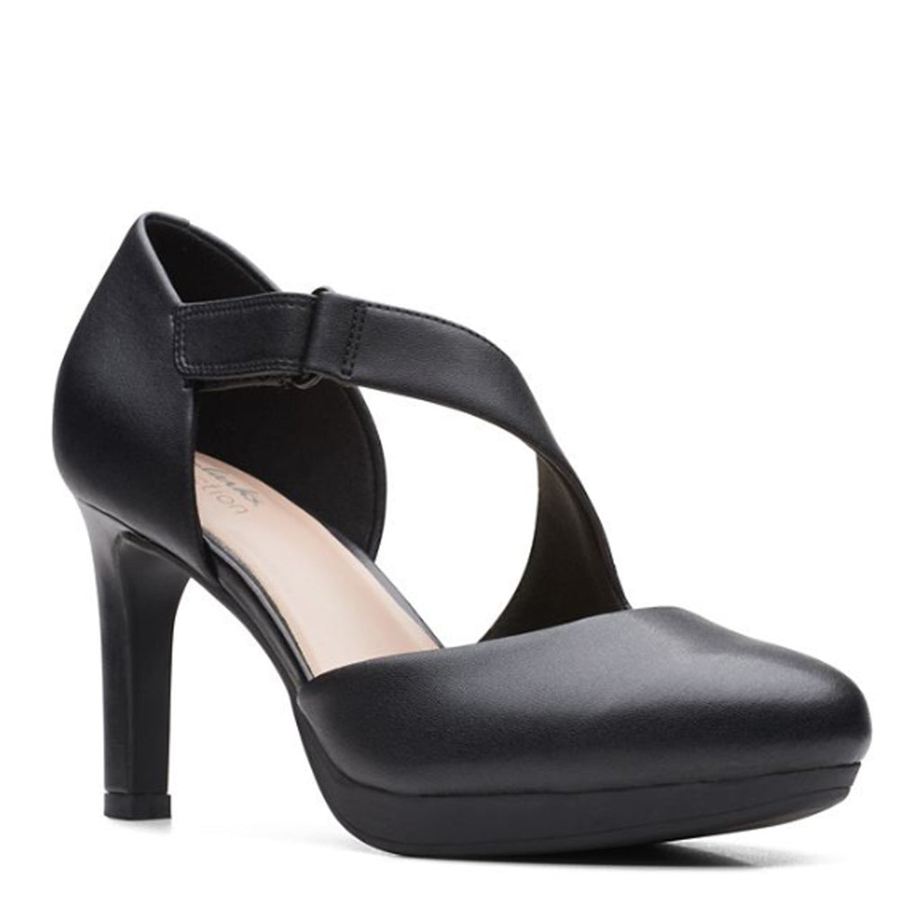 Women's Clarks Ambyr Glow Pump BLACK 26169513