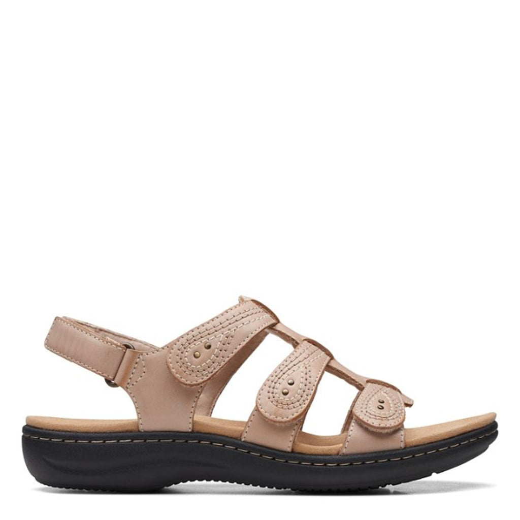 Women's Clarks Laurieann Vine Sandal SAND 26171269