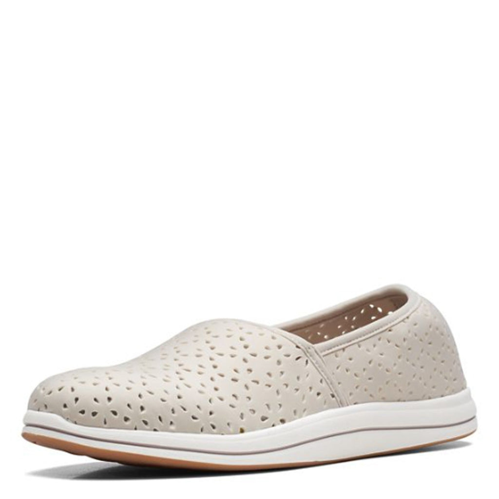 Women's Clarks Breeze Emily Slip-On TAUPE 26171369
