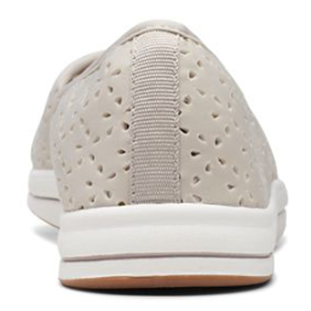 Women's Clarks Breeze Emily Slip-On TAUPE 26171369