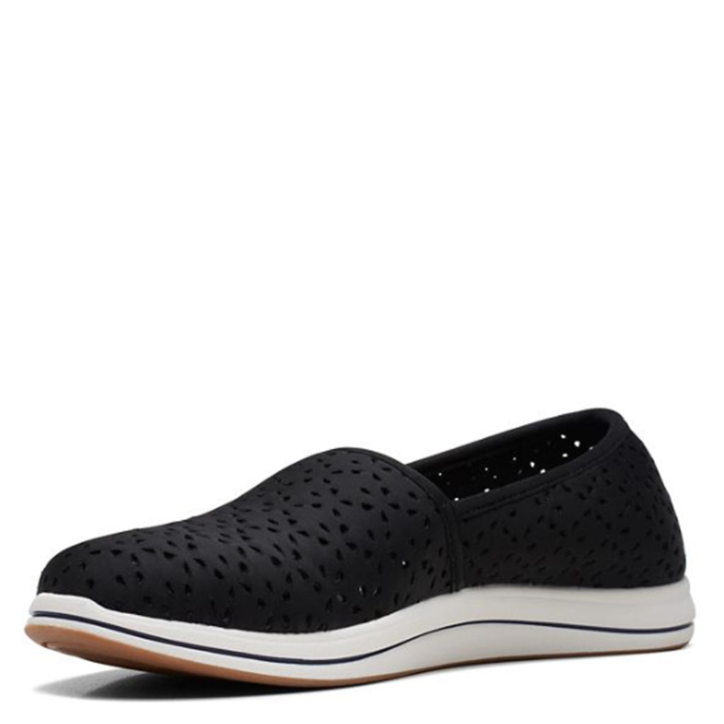 Women's Clarks Breeze Emily Slip-On BLACK 26171370