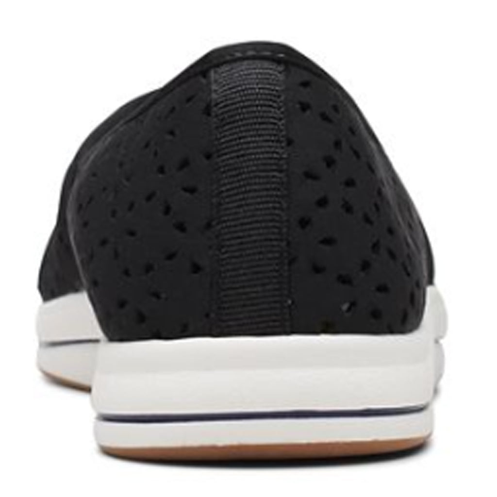 Women's Clarks Breeze Emily Slip-On BLACK 26171370