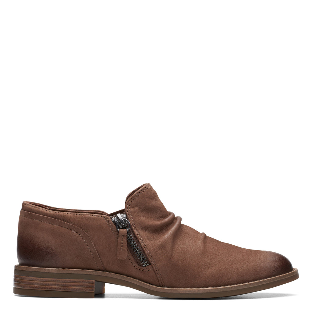 Women's Clarks Camzin Pace Shootie TAUPE 26175189