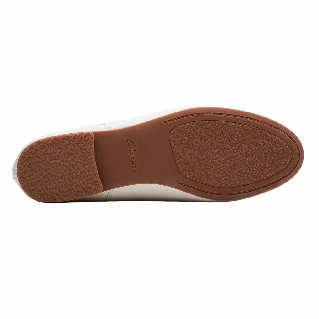 Women's Clarks Fawna Lily Flat WHITE 26176378