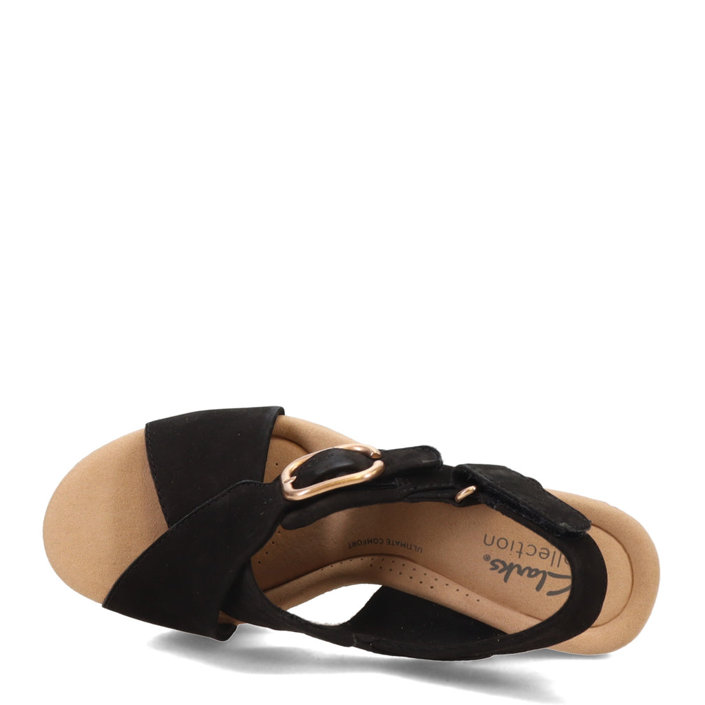 Women's Clarks Giselle Dove Sandal BLACK 26177142