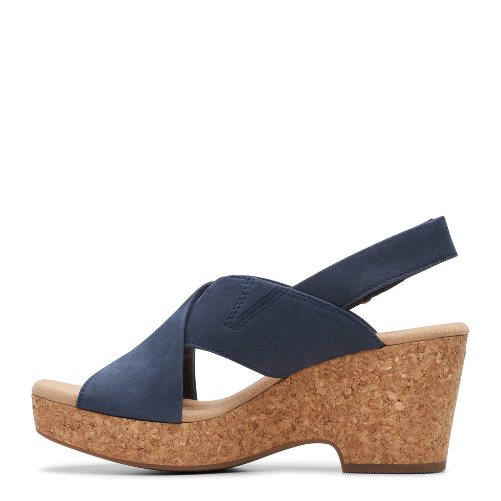 Women's Clarks Giselle Dove Sandal NAVY 26177146