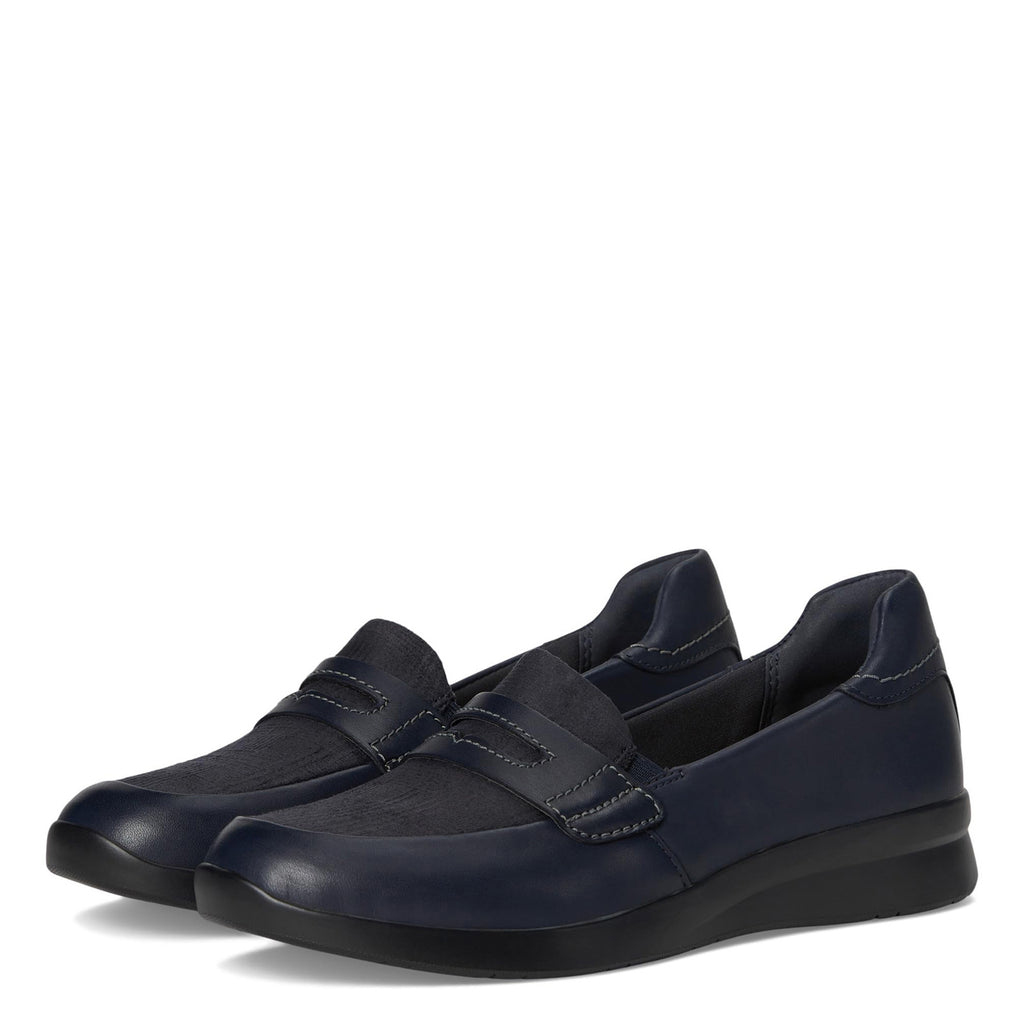 Women's Clarks Ellowyn Penny Loafer NAVY 26180092