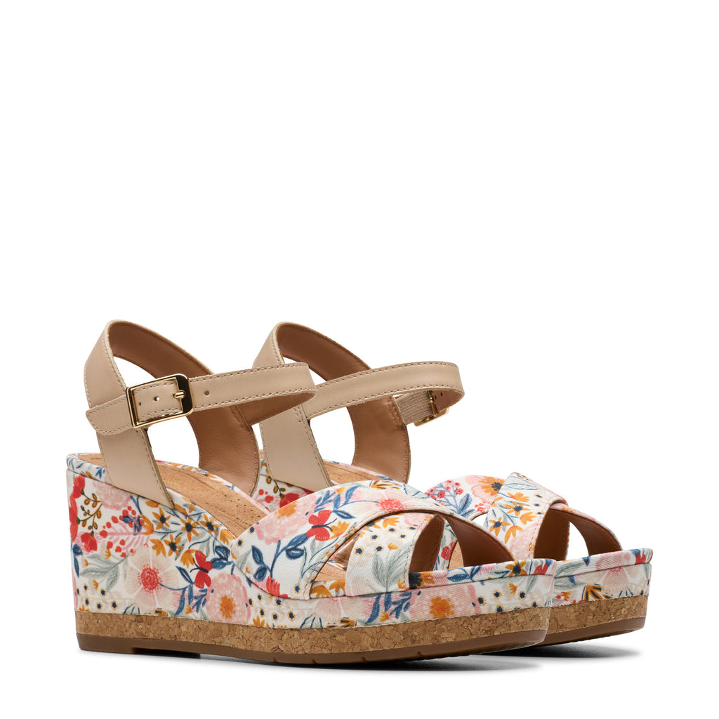 Women's Clarks Chicly Floral Wedge Sandal WHITE FLORAL 26182872