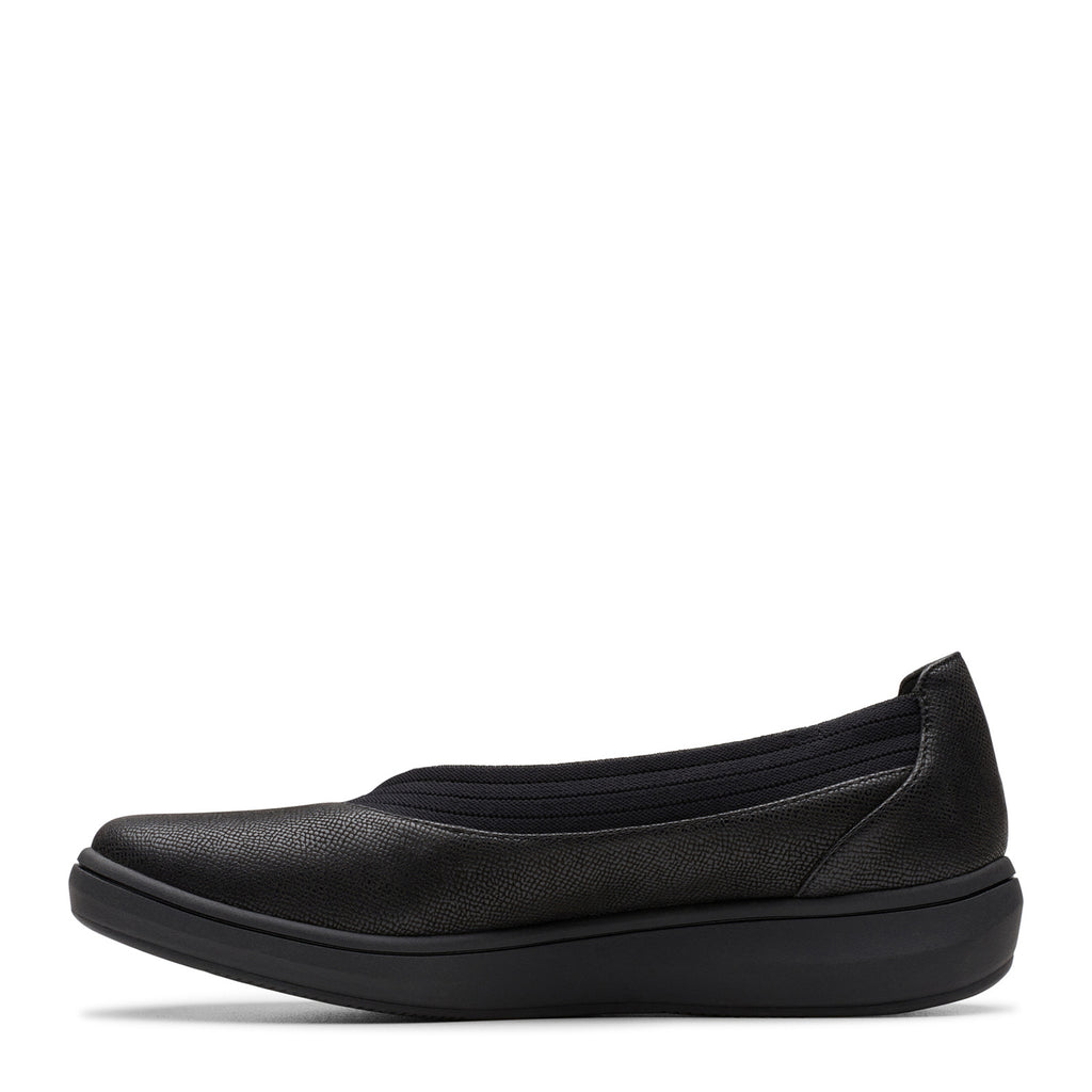 Women's Clarks BreezeSky Air Slip-On BLACK 26184191