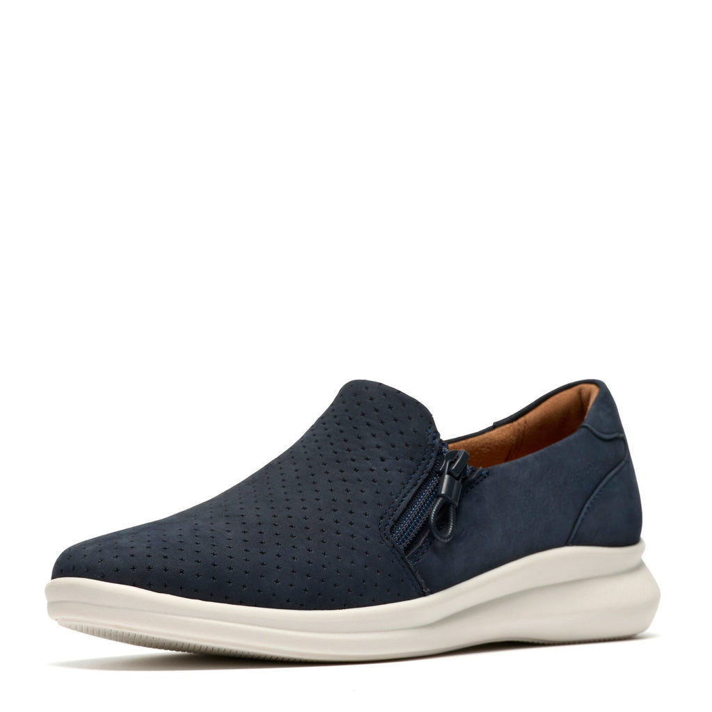 Women's Clarks Lynell Sky Sneaker NAVY NUBUCK 26186681