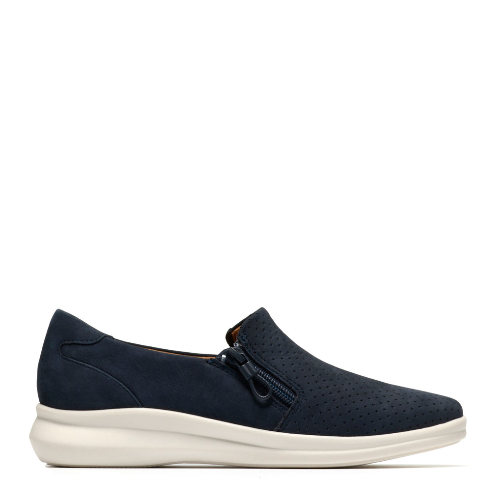 Women's Clarks Lynell Sky Sneaker NAVY NUBUCK 26186681