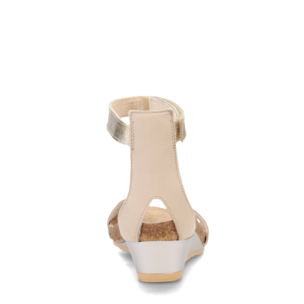 Women's Naot Pixie Sandal CORK GOLD 5016-SNT