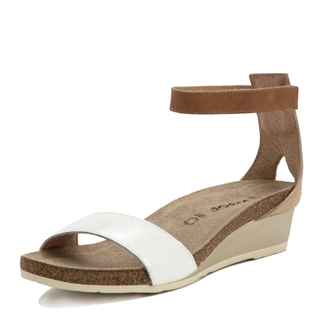 Women's Naot Pixie Sandal PORCELAIN PATENT / IVORY 5016-WCI