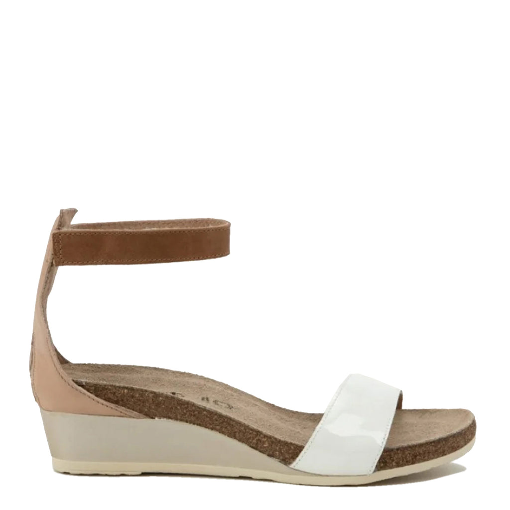 Women's Naot Pixie Sandal PORCELAIN PATENT / IVORY 5016-WCI