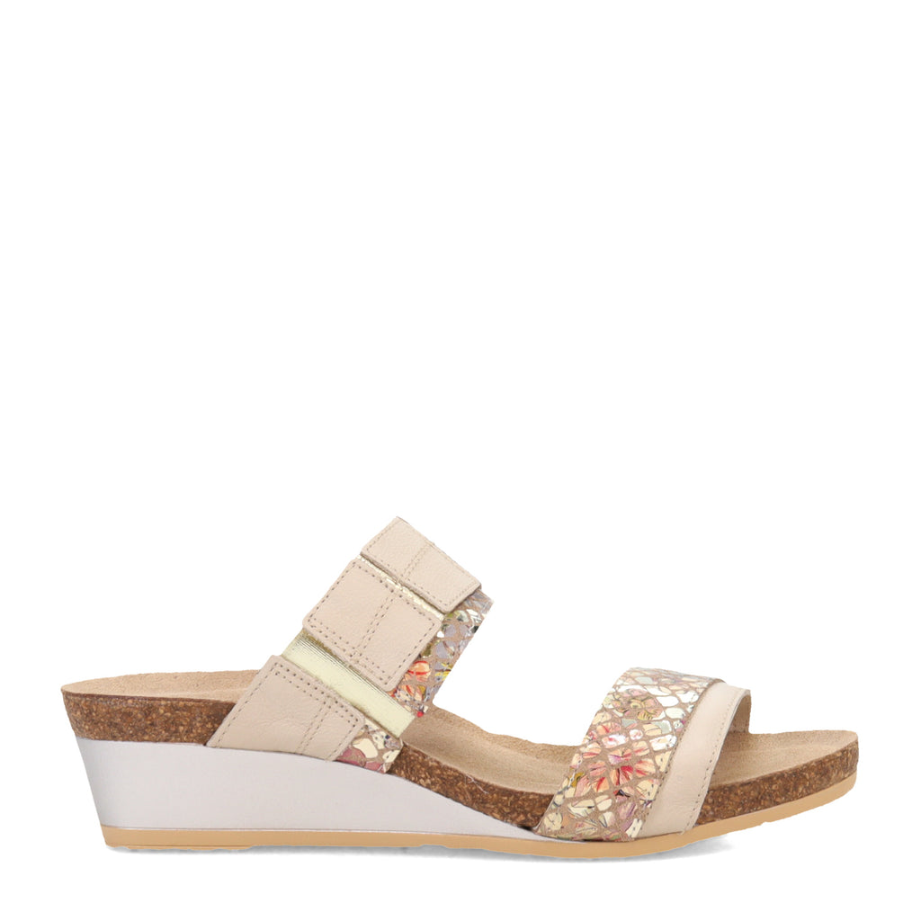 Women's Naot Royalty Sandal IVORY 5051-WHA