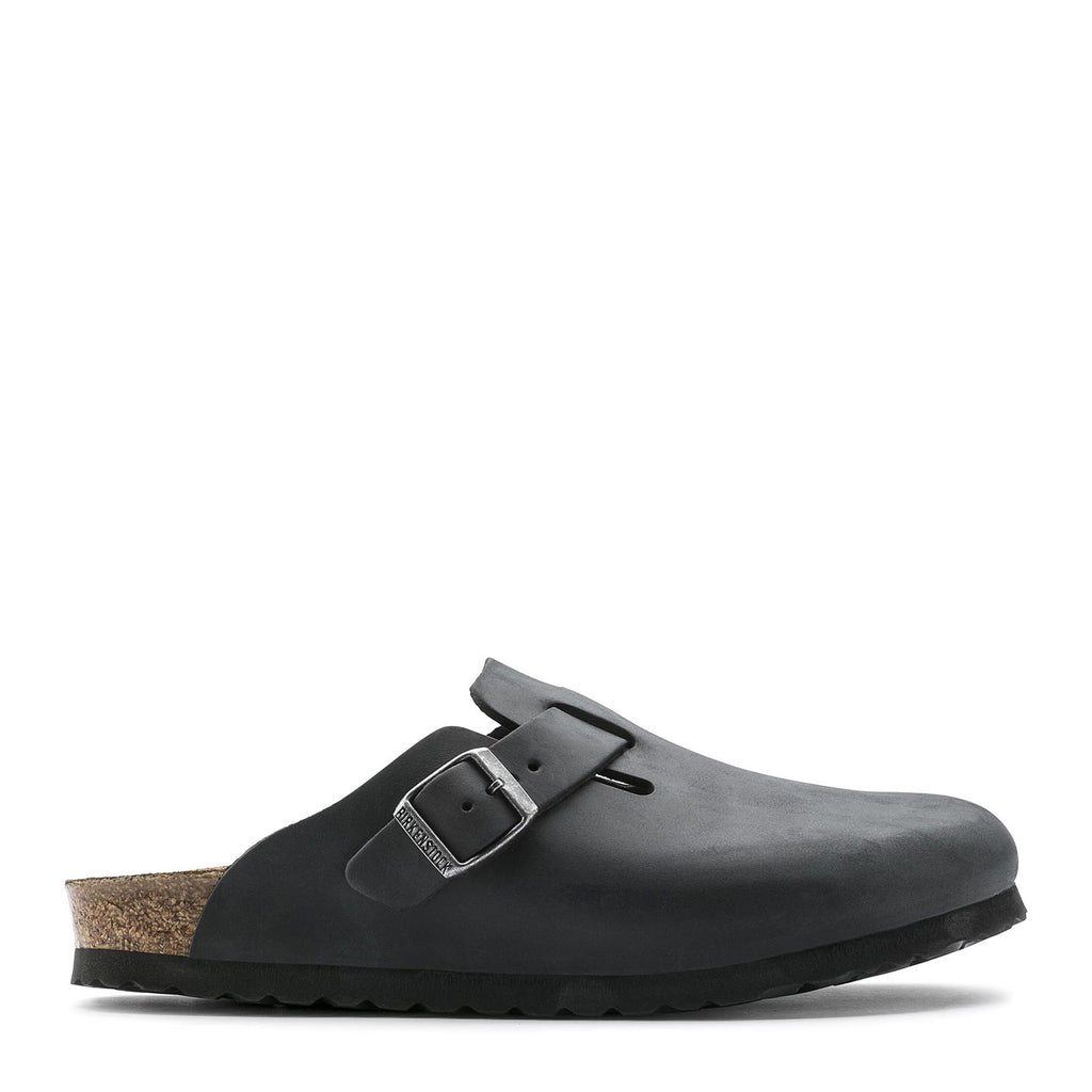 <p>The Men's Birkenstock Boston Oiled Leather Clog is a timeless slip-on icon built for lasting wear BLACK OILED LEATHER 59461 R