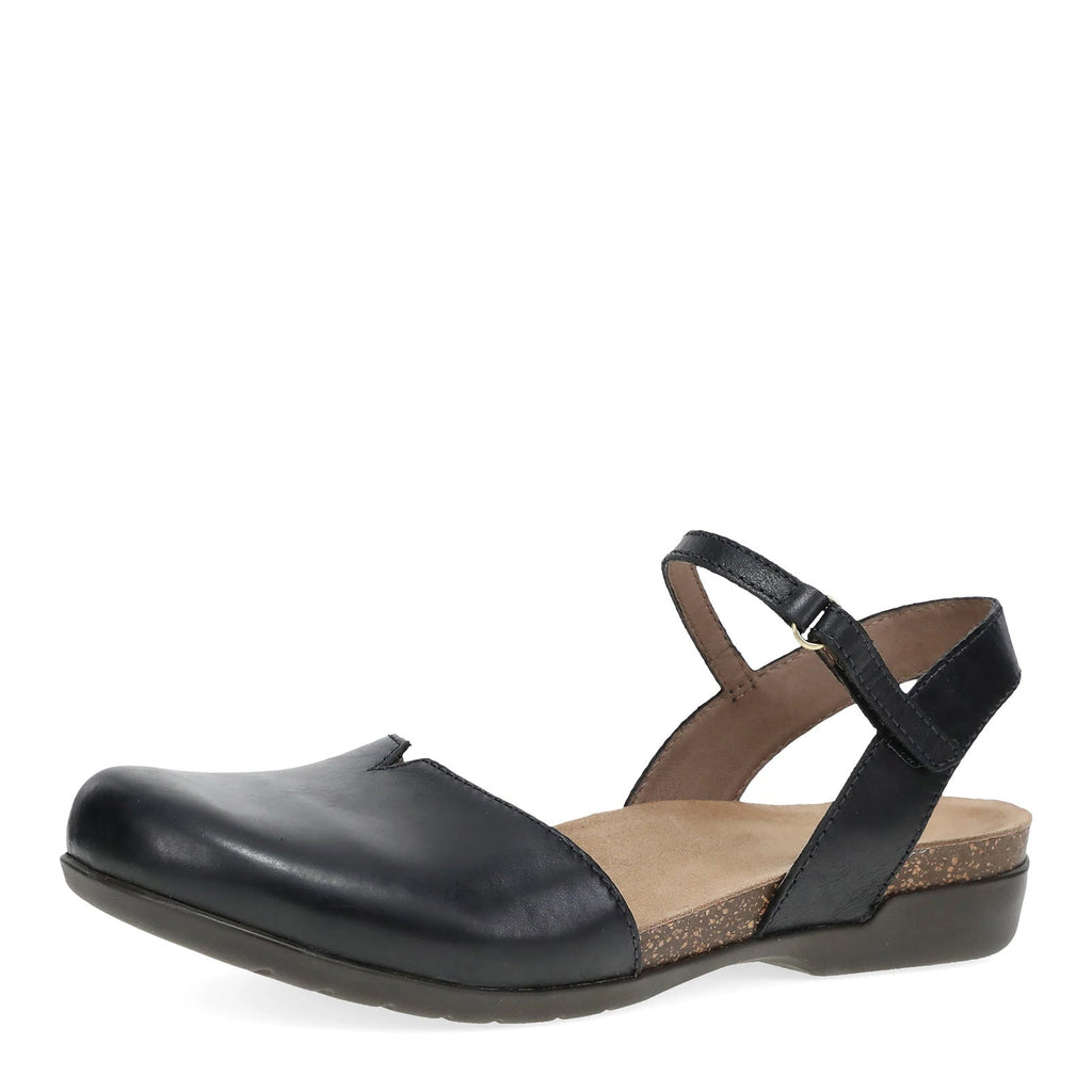 Women's Dansko Rowan Flat BLACK WAXY 6025-475300
