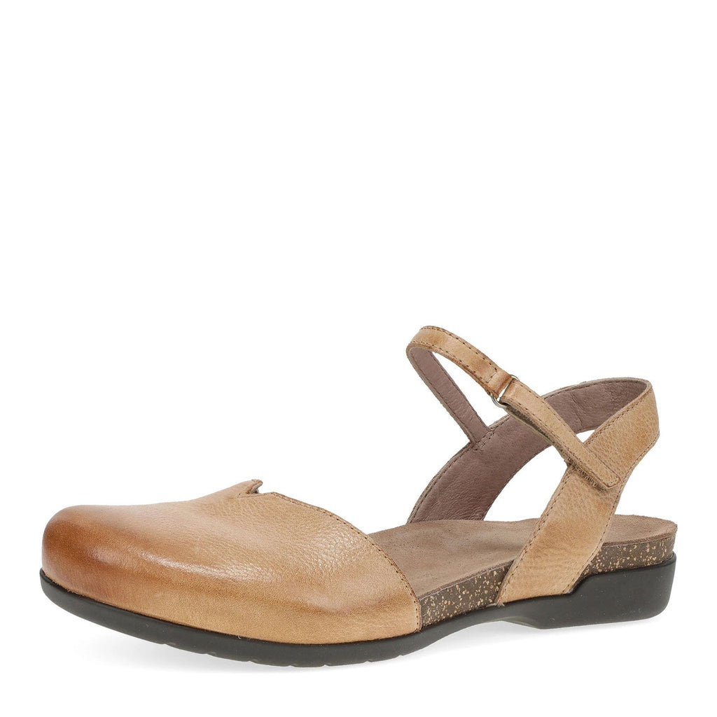 Women's Dansko Rowan Flat HONEY 6025-585300