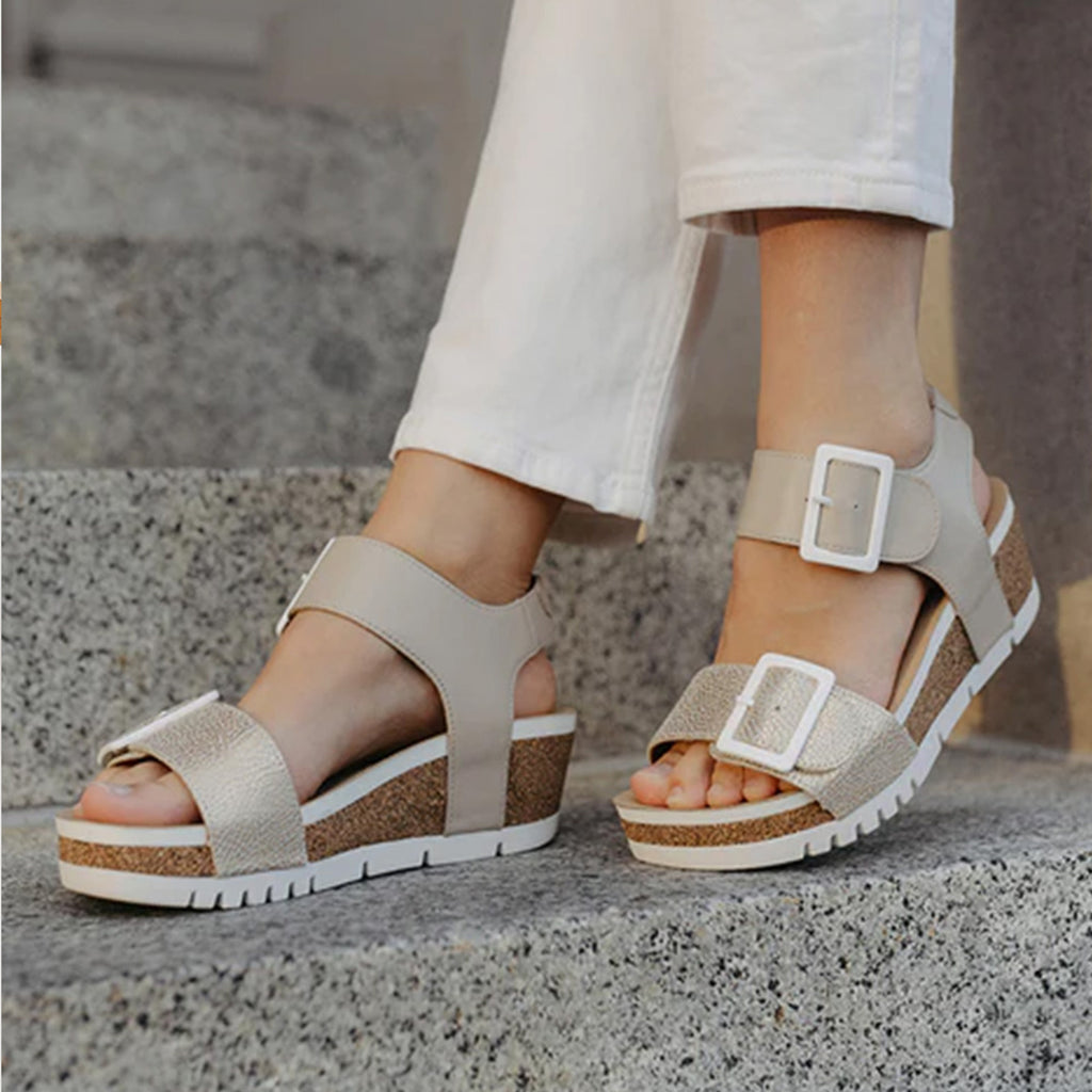 Women's Josef Seibel Quinn 02 Sandal CREAM 83502-456231