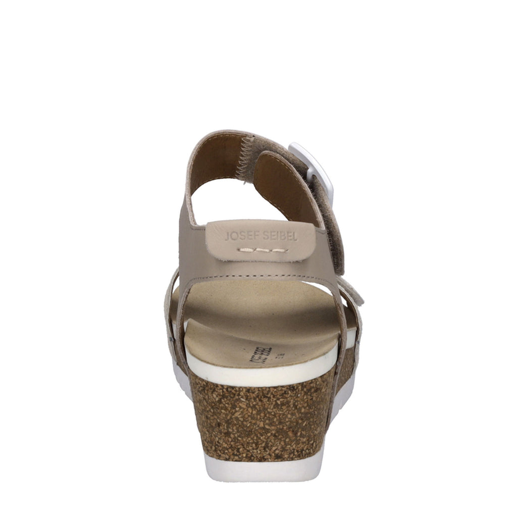 Women's Josef Seibel Quinn 02 Sandal CREAM 83502-456231