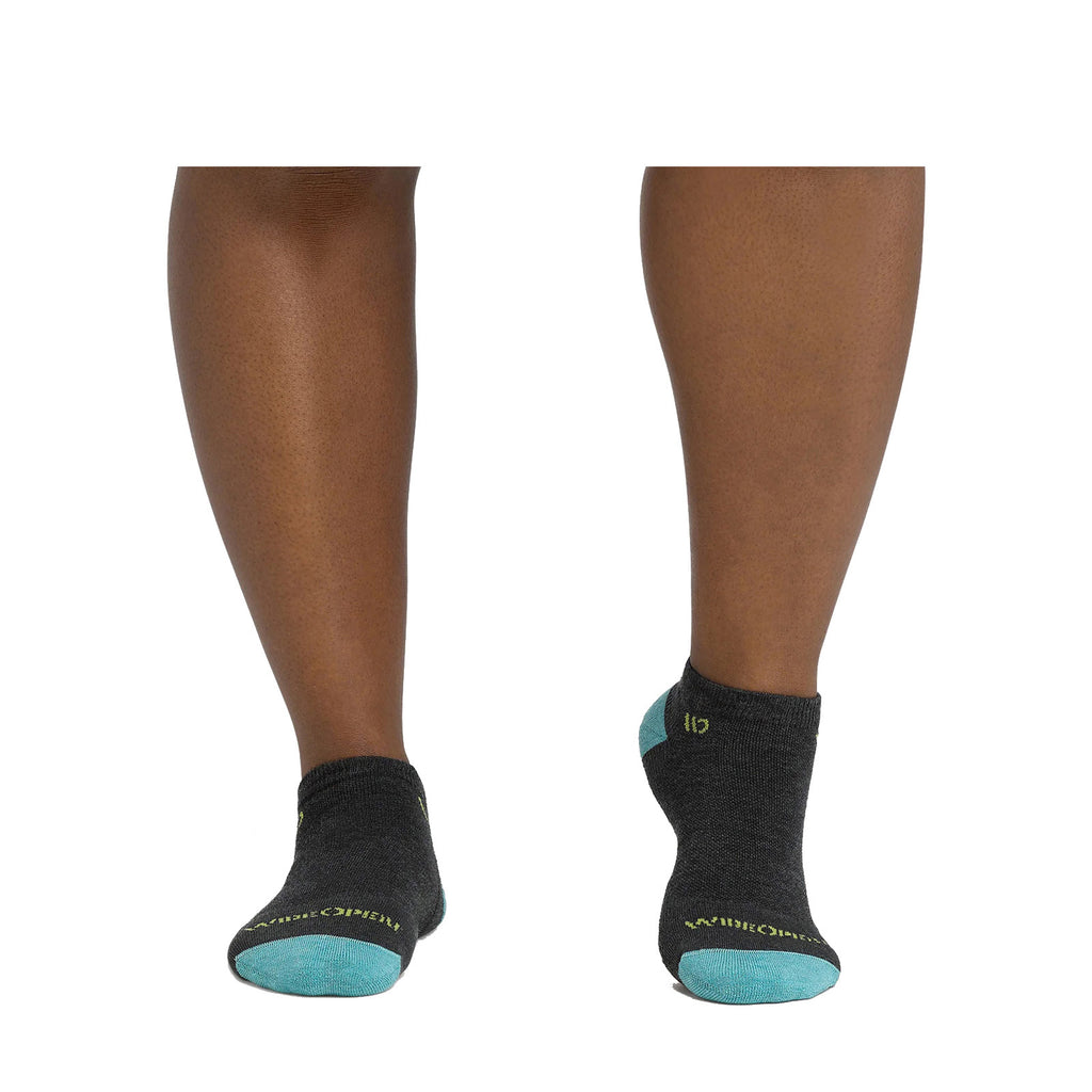 Women's Wide Open Cushioned Solid No Show Socks - 1 Pair CHARCOAL 9500-CHARCOAL