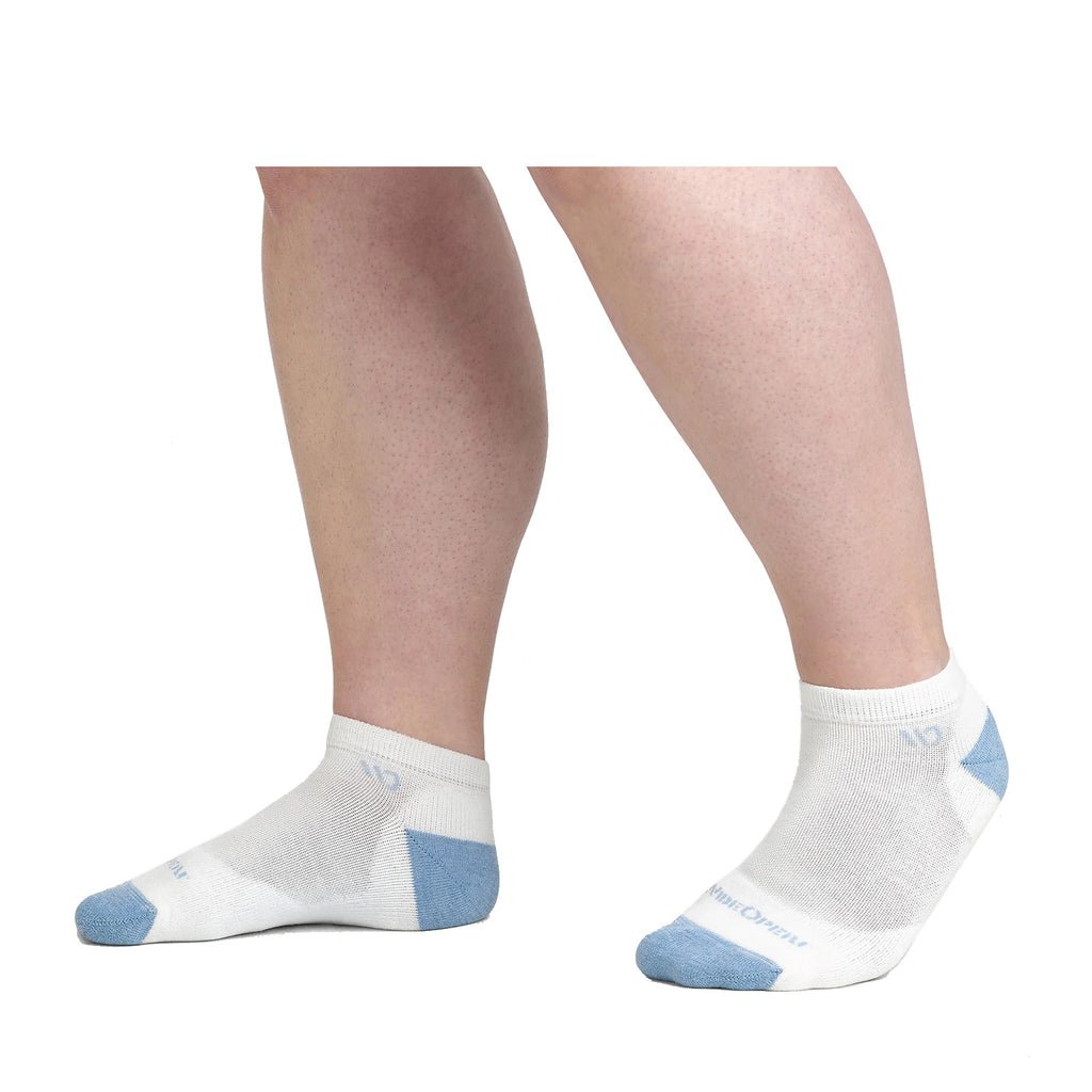 Women's Wide Open Cushioned Solid No Show Socks - 1 Pair WHITE 9500-WHITE