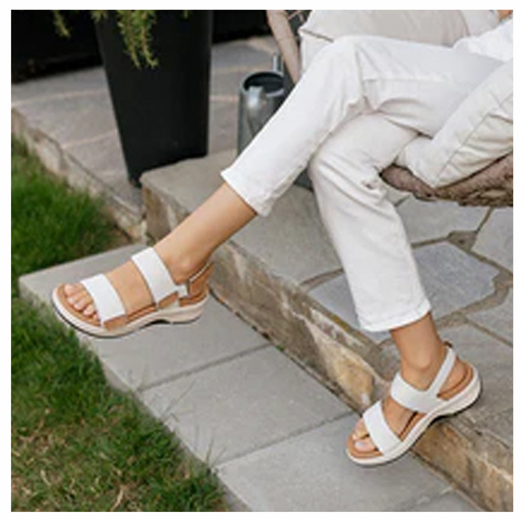Women's Josef Seibel Estelle 04 Sandal WHITE / NUT 97304-510094