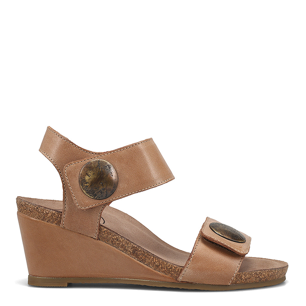 Women's Taos Carousel 3 Sandal TAN CA3-7786-TAN