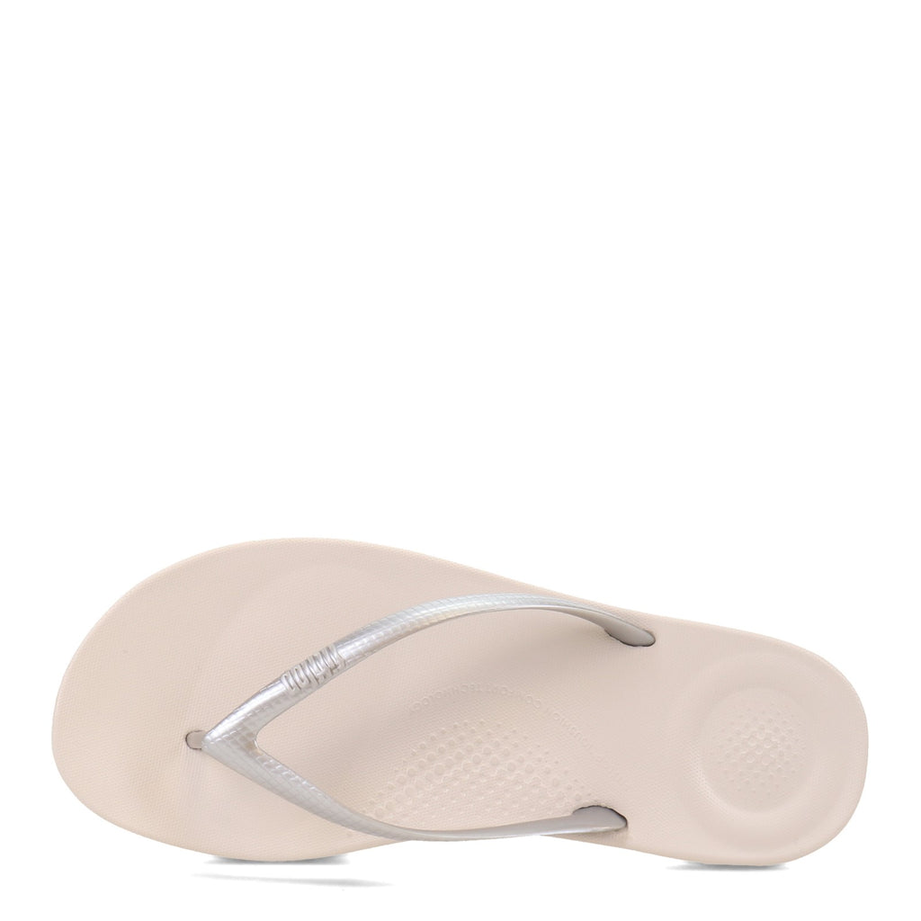 Women's FitFlop iQushion Flip-Flop SILVER E54-011